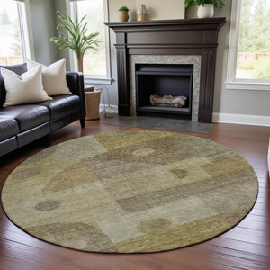 HomeRoots 8' Beige and Gold Geometric Round Rug – Washable, UV-Protected, Stylish & Durable for Any Space 684789