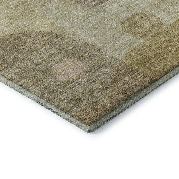HomeRoots 8' X 10' Beige & Gold Geometric Area Rug - Washable, UV Protected, Durable & Modern for Any Space 684790