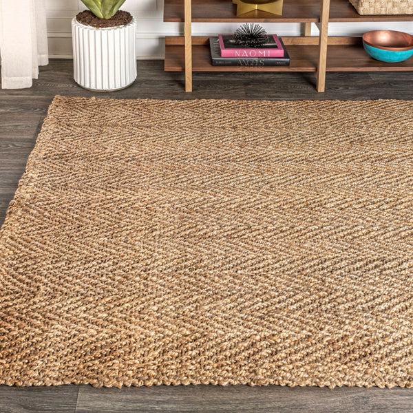 HomeRoots 4' X 6' Natural Jute Handmade Area Rug - Stylish, Durable, and Perfect for High-Traffic Spaces Today! 685004
