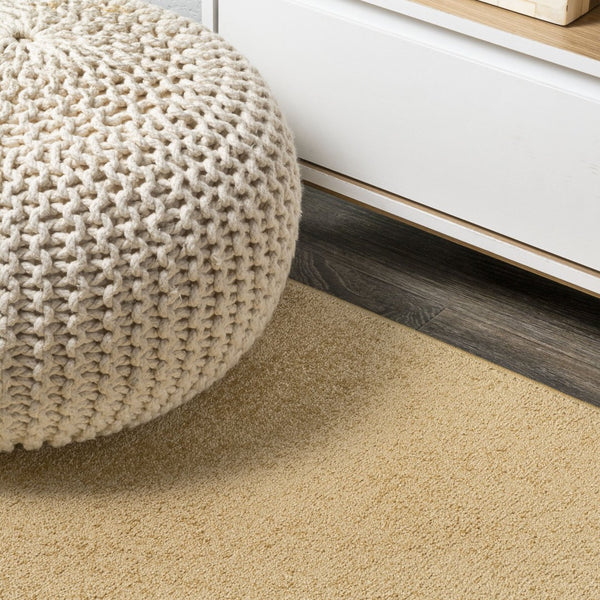 HomeRoots 5' X 8' Mustard Area Rug - Contemporary Style, Durable Polypropylene, Easy Care for Modern Homes 685088