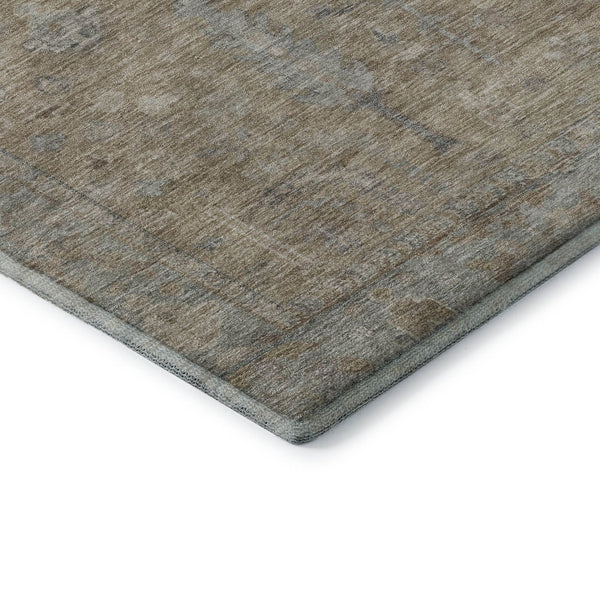 HomeRoots 8' Tan Beige and Gray Oriental Round Rug - Washable, UV Protected, Stain Resistant for High Traffic Areas 686069