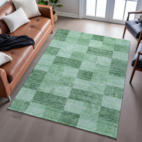 HomeRoots 8' X 10' Modern Green & Mint Geometric Area Rug - Washable, UV Protected, Stylish & Durable Design 686226