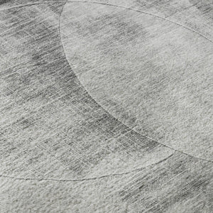 HomeRoots 8' Gray and Silver Geometric Washable Round Rug - Stain Resistant, UV Protected, Modern Style for Any Space 686261