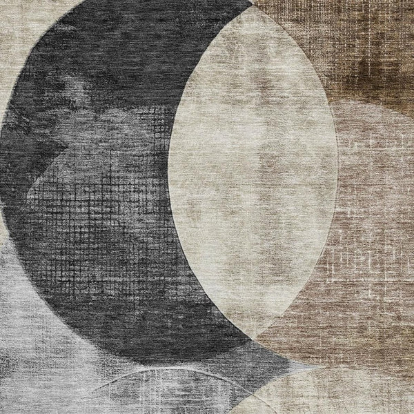 HomeRoots 5' X 8' Geometric Area Rug in Pewter Brown & Beige - Washable, UV Resistant, Ideal for High-Traffic Areas 686272