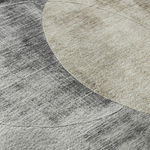 HomeRoots 8' Durable Pewter Brown & Beige Geometric Washable Round Rug - UV Protected, Stain Resistant, Soft 686273