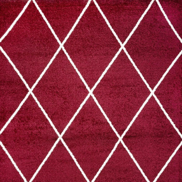 HomeRoots 8 Foot by 10 Diamond Polypropylene Area Rug for Living and Dining Rooms 686445