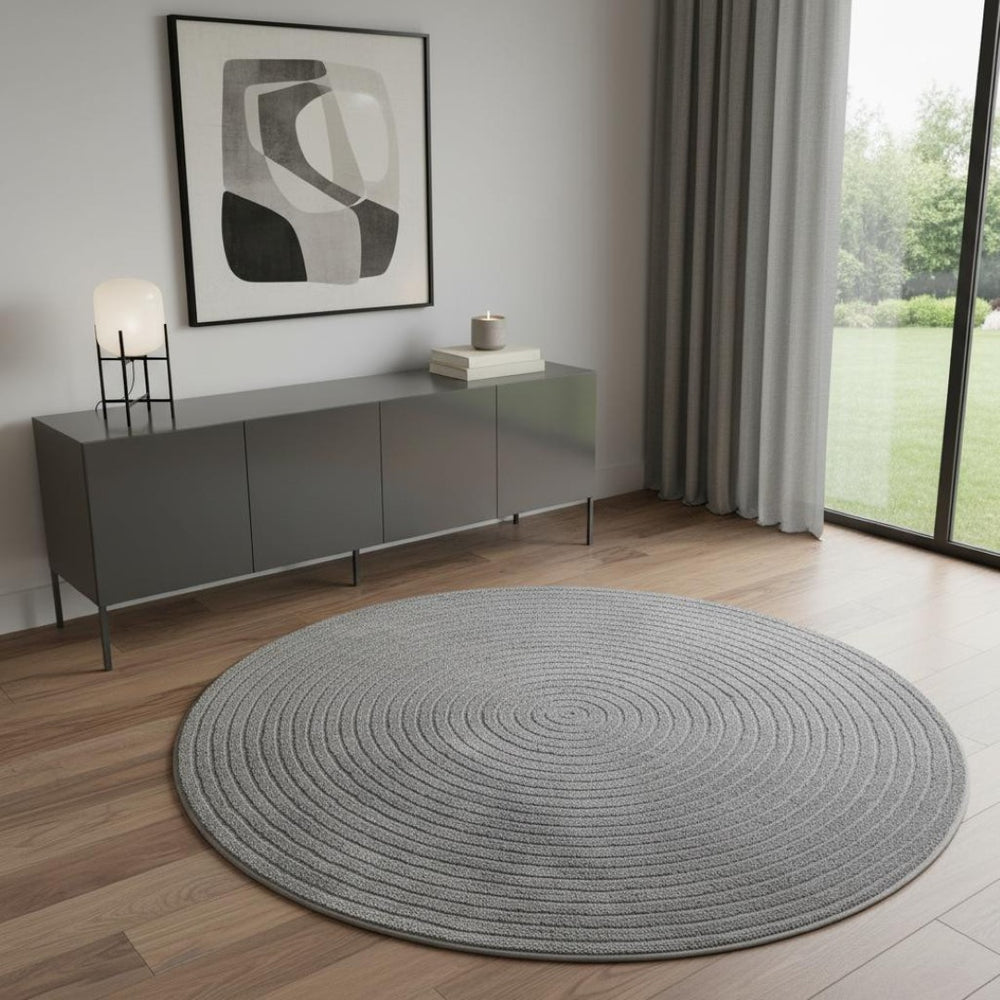 HomeRoots 4' X 6' White Area Rug with Classic Fringe Tassels – Durable, Soft, and Perfect for Any Space! 686608