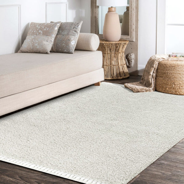 HomeRoots 4' X 6' White Area Rug with Classic Fringe Tassels – Durable, Soft, and Perfect for Any Space! 686608