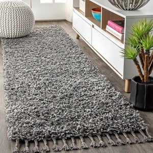 HomeRoots 8' Charcoal Runner Rug with Fringed Edges - Stylish, Durable, and Perfect for Hallways & Entryways 686611