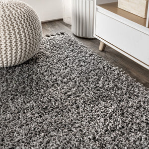 HomeRoots 8' Charcoal Runner Rug with Fringed Edges - Stylish, Durable, and Perfect for Hallways & Entryways 686611
