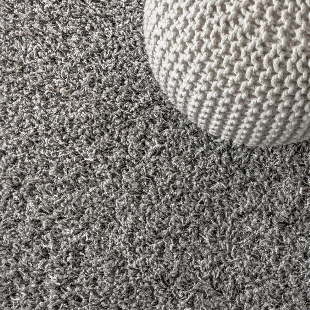 HomeRoots 4' X 6' Charcoal Area Rug with Stylish Fringe - Durable, Soft, and Versatile for Any Home Décor 686613