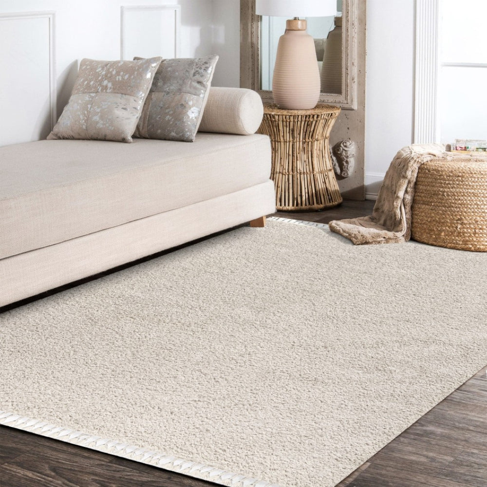 HomeRoots 5' x 8' Cream Area Rug with Timeless Fringe - Plush, Durable, Perfect for Living Rooms & Bedrooms 686624