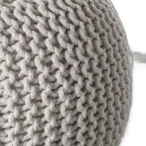 HomeRoots 4' X 6' Gray Area Rug with Fringe - Soft, Stylish, and Durable Design for Modern Living Spaces! 686628