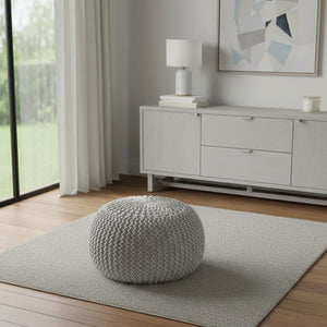 HomeRoots 4' X 6' Gray Area Rug with Fringe - Soft, Stylish, and Durable Design for Modern Living Spaces! 686628