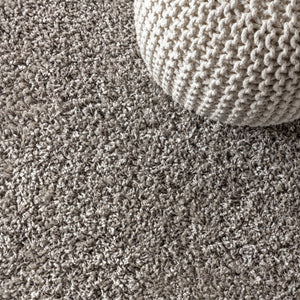 HomeRoots 5' X 8' Gray Area Rug with Fringed Tassels - Soft, Durable, Modern Design for Living Spaces & More 686629