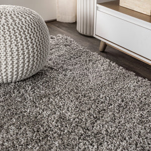 HomeRoots 5' X 8' Gray Area Rug with Fringed Tassels - Soft, Durable, Modern Design for Living Spaces & More 686629