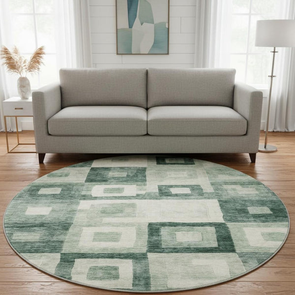 HomeRoots 8' Green And Ivory Geometric Washable Round Rug – UV Resistant, Stain-Proof, Easy Care Home Decor 686690