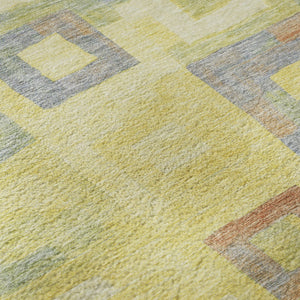HomeRoots 8' Vibrant Geometric Washable Round Rug with UV Protection - Perfect for Homes with Kids & Pets! 686708