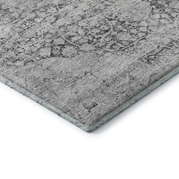 HomeRoots 8' Gray and Silver Medallion Round Rug - Washable, UV Protected, Durable for Indoor & Outdoor Use 686768