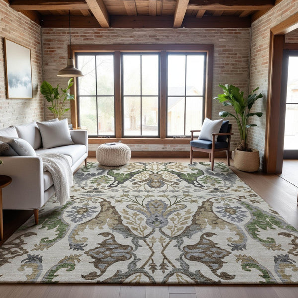 HomeRoots 5' Ivory Floral Area Rug - Washable, UV-Protected, Durable Design for Family Rooms & Dining Areas 686935