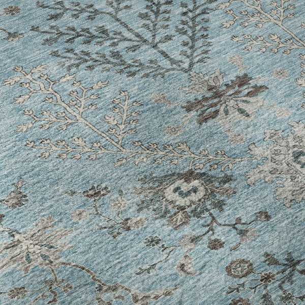 HomeRoots 8' Stunning Sky Blue Floral Round Rug - Washable, UV Protected, Perfect for High-Traffic Areas! 687068
