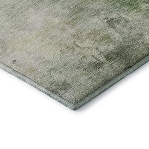HomeRoots 8' Artichoke Green & Beige Abstract Round Rug - Washable, UV Protected, Perfect for High Traffic Areas! 687080