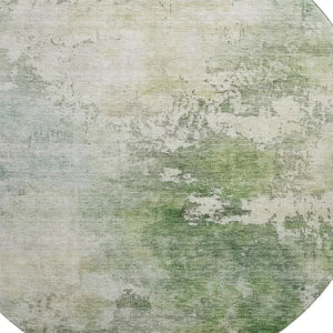 HomeRoots 8' Artichoke Green & Beige Abstract Round Rug - Washable, UV Protected, Perfect for High Traffic Areas! 687080