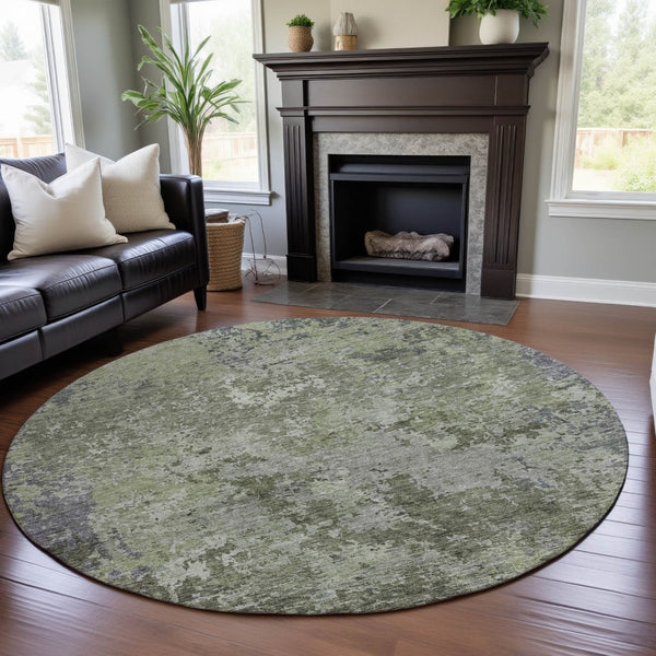 HomeRoots 8' Colorful Abstract Round Rug with UV Protection - Durable, Washable, and Perfect for Any Room! 687970