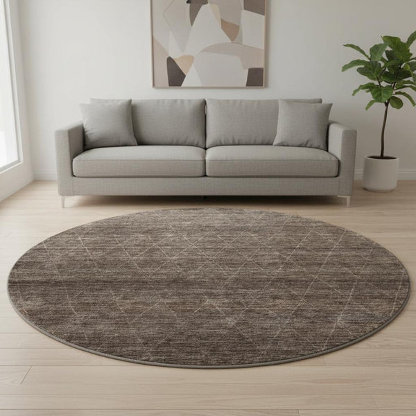 HomeRoots 8' Geometric Coffee and Beige Round Rug - Washable, UV Protected, Perfect for Homes with Kids & Pets! 688006