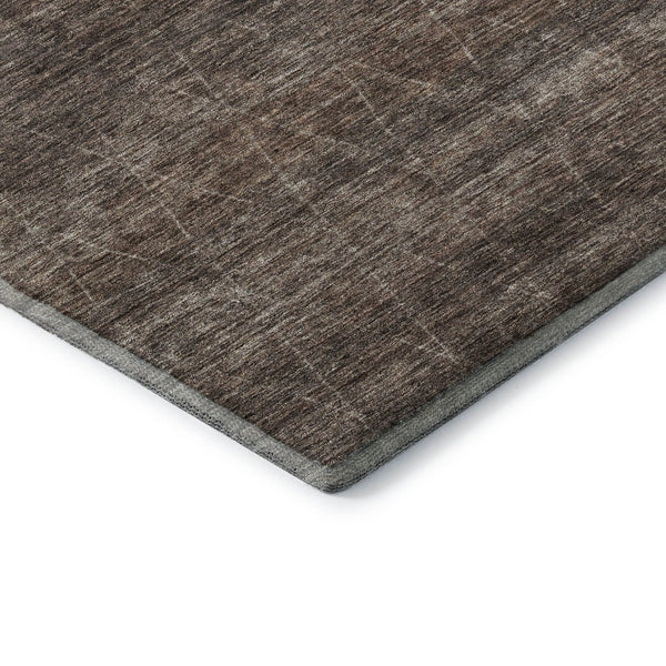 HomeRoots 8' Geometric Coffee and Beige Round Rug - Washable, UV Protected, Perfect for Homes with Kids & Pets! 688006
