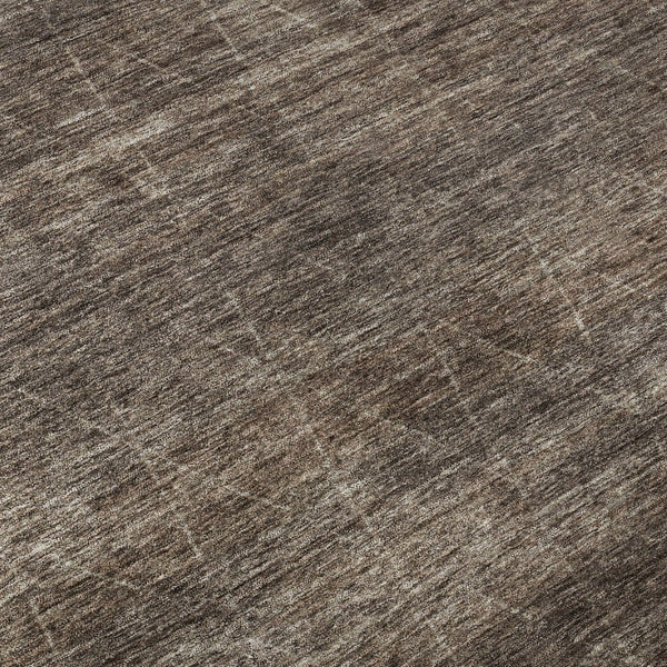 HomeRoots 8' Geometric Coffee and Beige Round Rug - Washable, UV Protected, Perfect for Homes with Kids & Pets! 688006