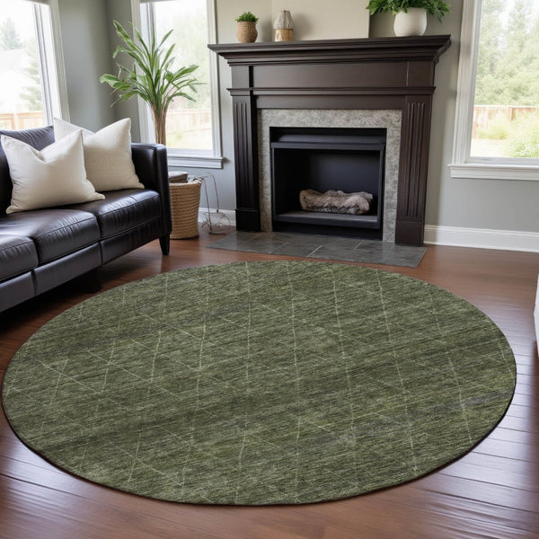 HomeRoots 8' Olive Green and Gray Geometric Round Rug – Washable, UV Protected, Ideal for Busy Homes & Kids! 688018