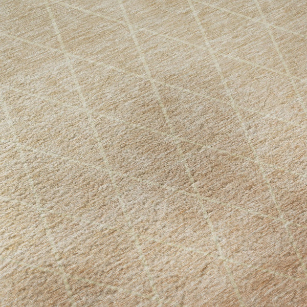 HomeRoots 8' Salmon and Beige Geometric Round Rug - Washable, UV-Protected, Durable, Perfect for Family Homes 688180