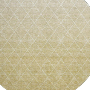 HomeRoots 8' Wheat and Ivory Geometric Washable Round Rug with Stain Resistance and UV Protection for Homes 688198