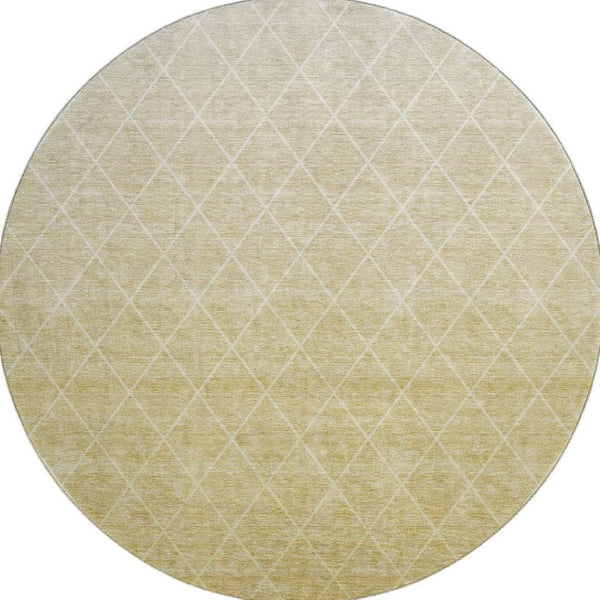 HomeRoots 8' Wheat and Ivory Geometric Washable Round Rug with Stain Resistance and UV Protection for Homes 688198