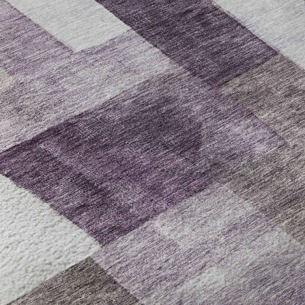 HomeRoots 5' Contemporary Eggplant Gray & Ivory Geometric Washable Area Rug - UV Protected & Stain Resistant 688233