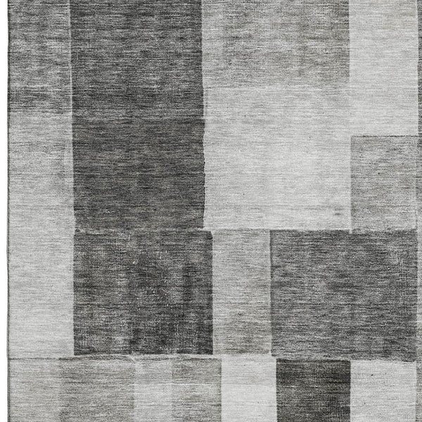 HomeRoots 5' X 8' Pewter Gray Geometric Area Rug - Washable, UV Protected, Stain-Resistant for High Traffic Homes 688239