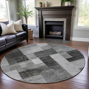 HomeRoots 8' Stylish Pewter Gray & Silver Geometric Round Rug - Washable, UV Protected, Perfect for Any Room! 688240