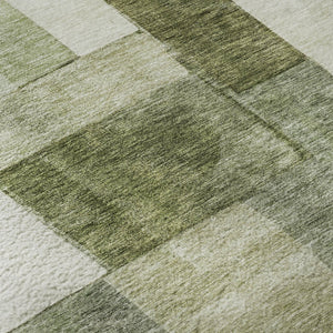 HomeRoots 8' Sage Beige and Gray Geometric Round Rug - Washable, UV-Protected, Durable, Family-Friendly Design 688246