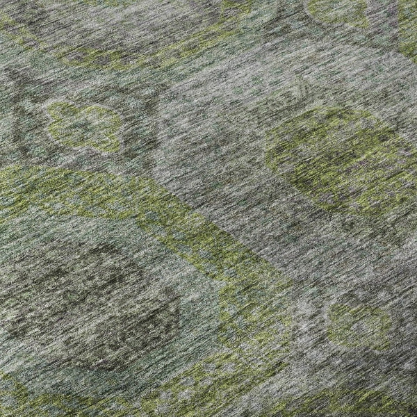 HomeRoots 8' Washable Geometric Round Rug in Olive Green, Gray & Silver - UV Protected for High-Traffic Areas 688561