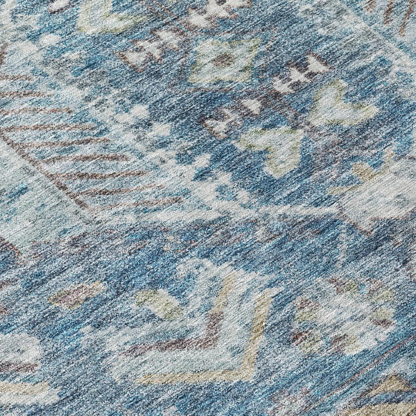 HomeRoots 8' Denim Blue Round Medallion Washable Area Rug – Durable Indoor/Outdoor Design for High-Traffic Spaces 688641