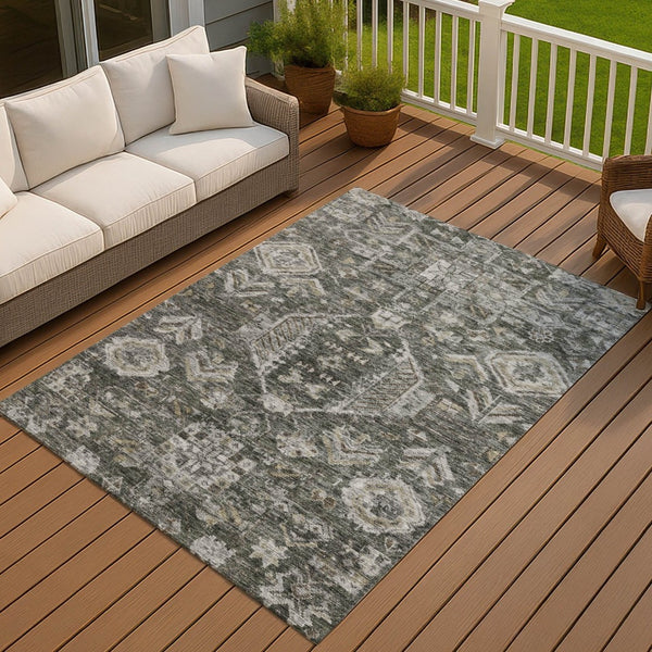HomeRoots 10' X 14' Durable Pewter and Silver Medallion Area Rug - Washable for Indoor & Outdoor Elegance 688668