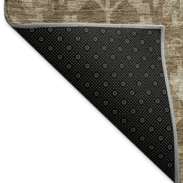 HomeRoots 5' Durable Brown and Beige Floral Washable Area Rug – Ideal for Indoor & Outdoor Spaces, Easy Care 688718