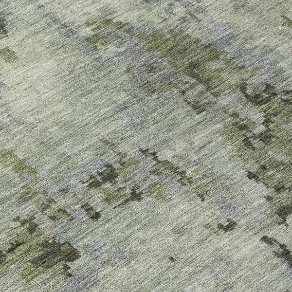 HomeRoots 8' Green and Gray Round Abstract Rug - Stylish, Washable Indoor/Outdoor Accent for High-Traffic Areas 688827