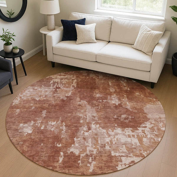 HomeRoots 8' Copper And Ivory Round Area Rug - Modern Abstract Washable Design for Indoor & Outdoor Spaces 688851