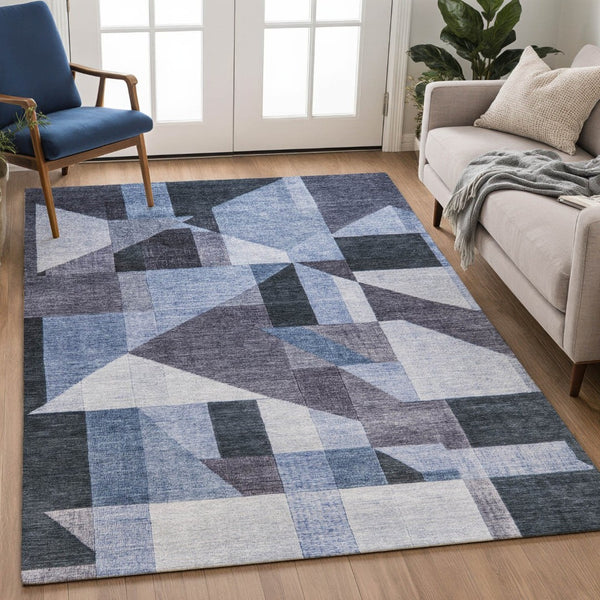 HomeRoots 5' Blue & Ivory Geometric Washable Area Rug – Durable Indoor/Outdoor Design for High-Traffic Spaces 689030