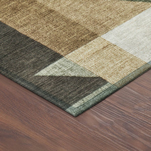 HomeRoots 8' Round Geometric Area Rug in Fern Green, Beige & Ivory - Washable for Indoor/Outdoor Use! 689049