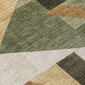 HomeRoots 8' Round Geometric Area Rug in Fern Green, Beige & Ivory - Washable for Indoor/Outdoor Use! 689049