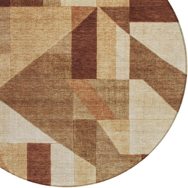 HomeRoots 8' Round Geometric Washable Rug in Rust & Beige - Durable Indoor/Outdoor Area Rug for High Traffic Spaces 689055