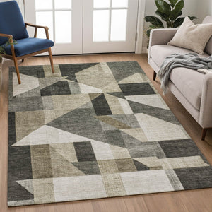 HomeRoots 8' X 10' Stylish Pewter and Ivory Geometric Washable Area Rug for Indoor and Outdoor Spaces 689062